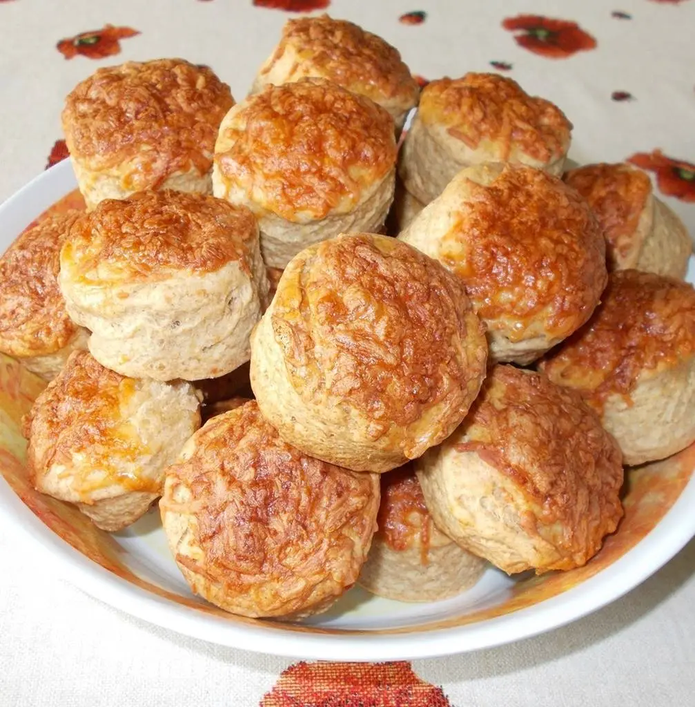 egyszerű sajtos pogácsa recept