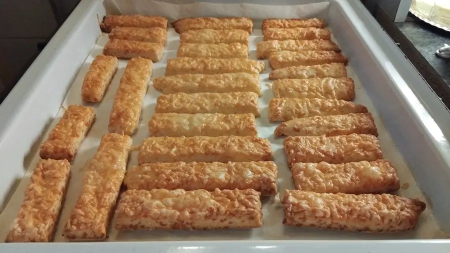 sajtos ropogós rúd tepsiben